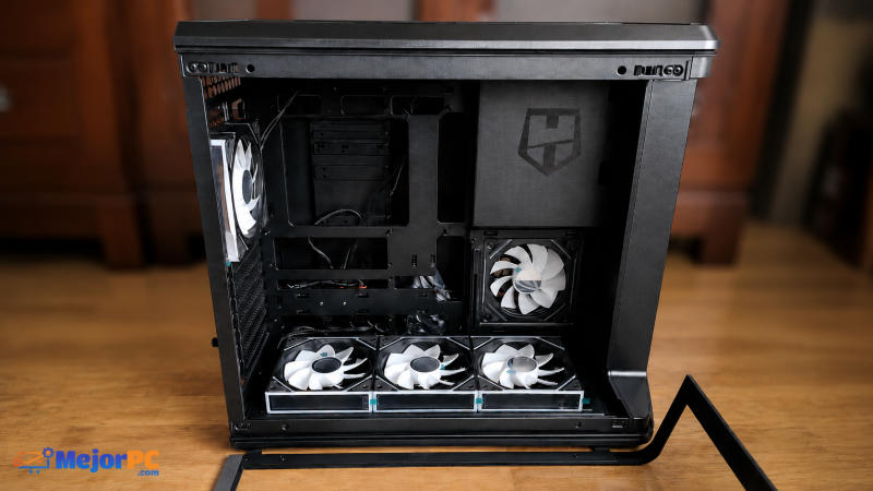 Nox Anvil Interior y compatibilidad